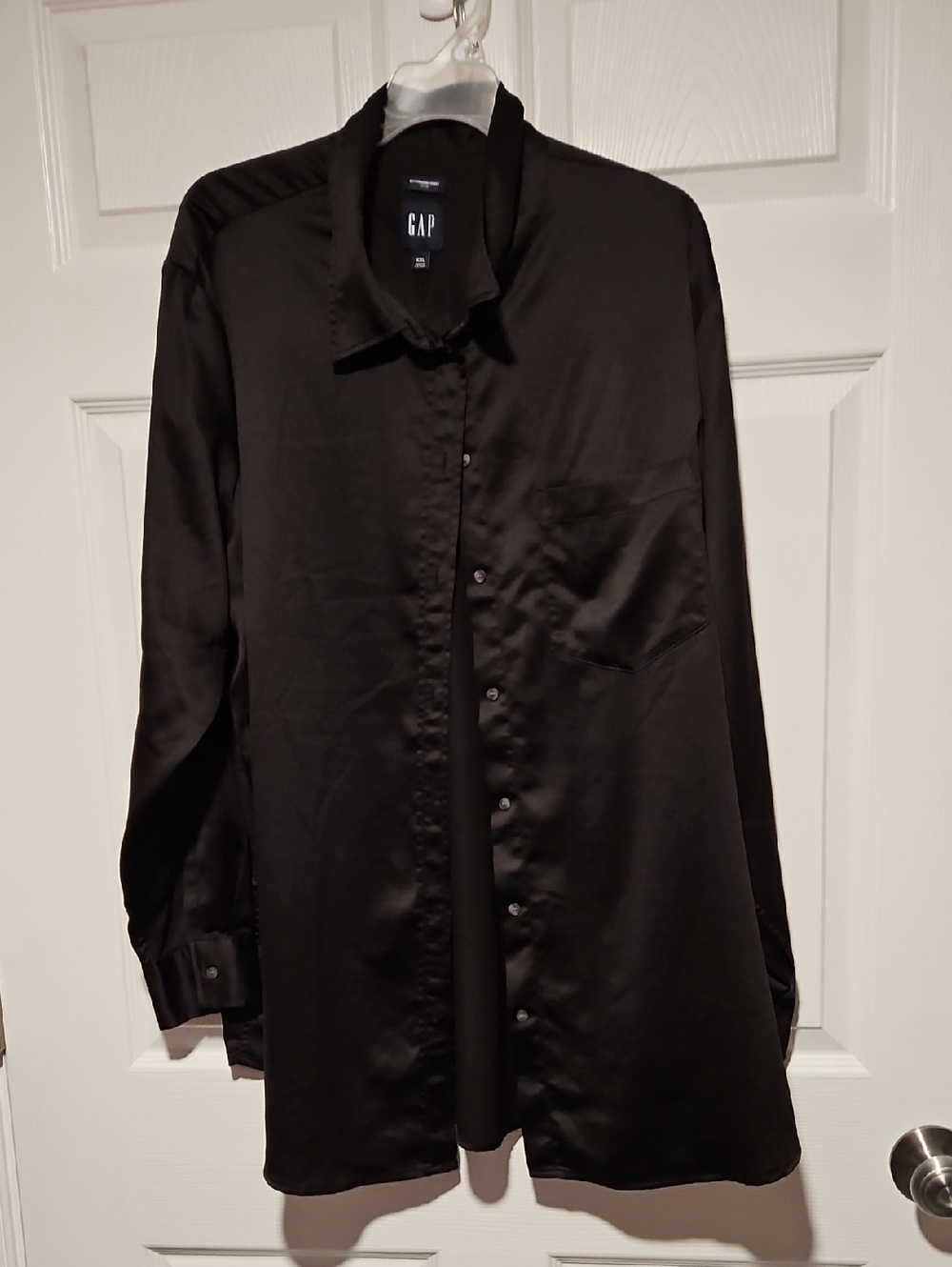 GAP Black Satin Button-Front Boyfriend Shirt